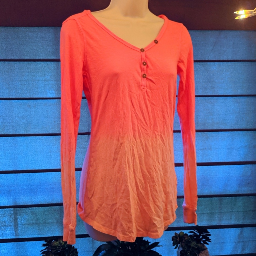 Maurice's brand Coral Henley size medium